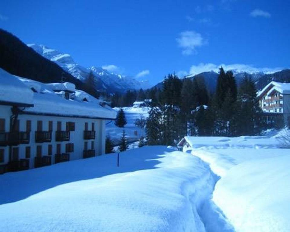 Hotel Casa Alpina Sant'Apollinare Falcade Exteriér fotografie